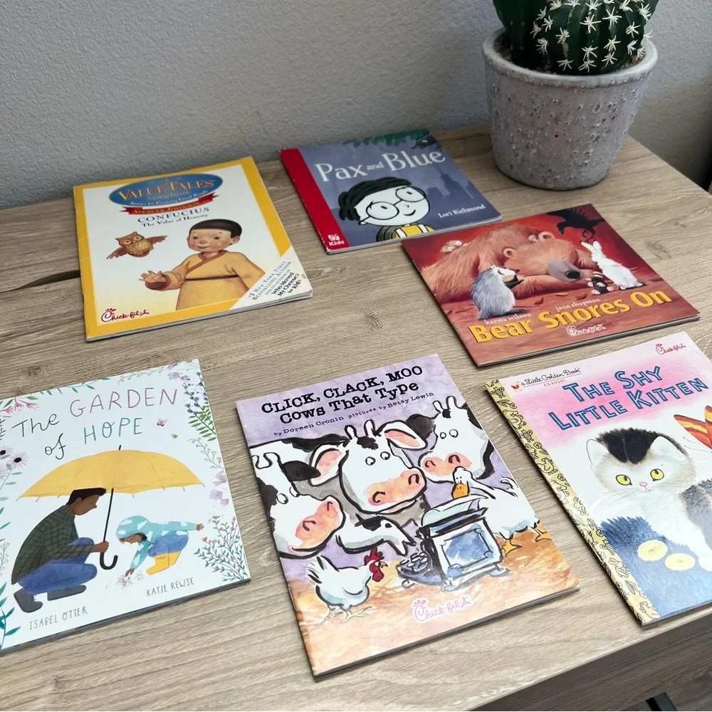 Kids Book Bundle 6 Chick-fil-A‎ Scholastic Simon & Schuster Little Golden Book